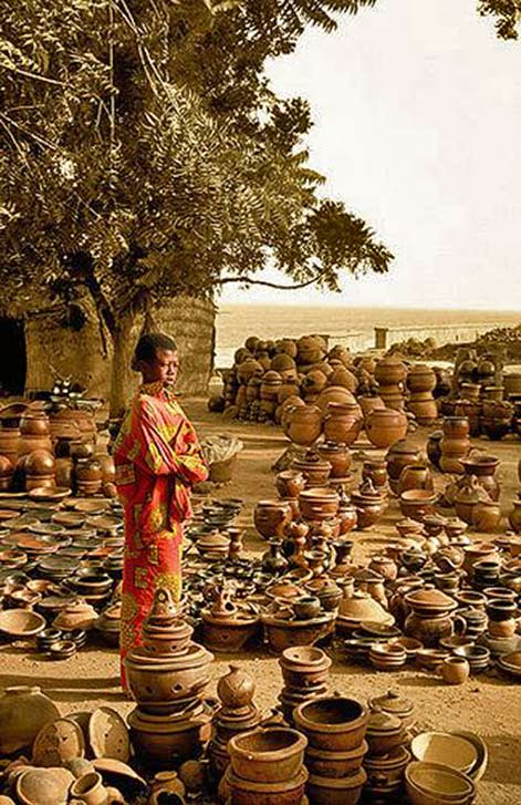 Mali-Segou-pottery Vicente-Méndez Mali-Segou pottery market