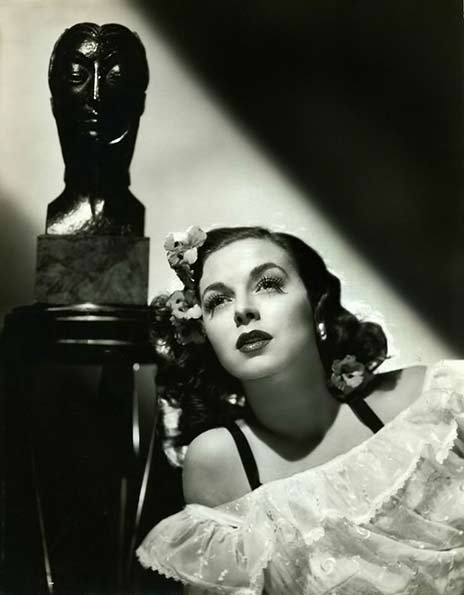 Marguerite-Chapman Marguerite-Chapman with black sculpture head bust