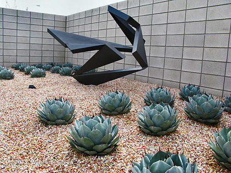marler-miner-outdoor-sculpture marler-miner-abstract-sculpture in succulent garden