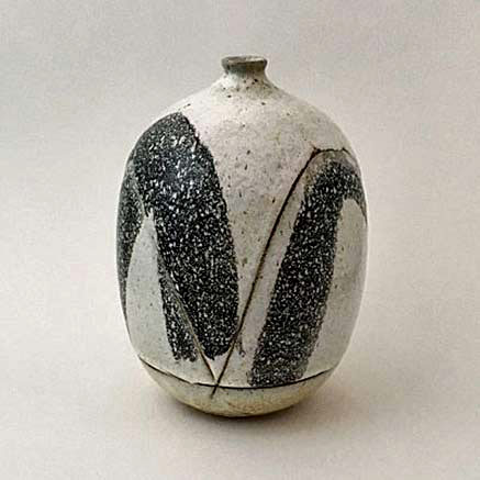 Matthew-Wade-ceramic-vessel Matthew-Wade-ceramic-vessel