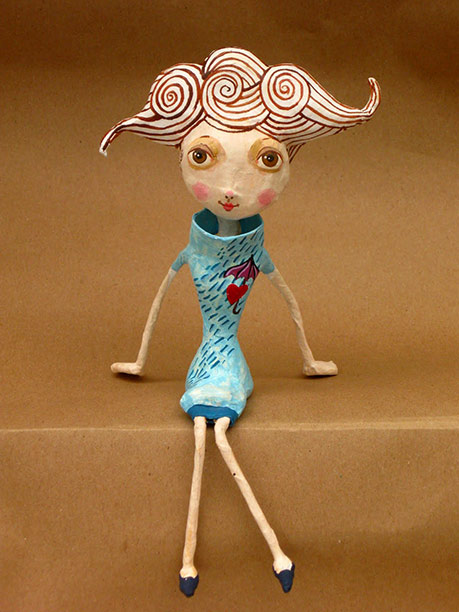 Mauricio-Perez-paper-mache Mauricio-Perez-paper-mache female figure