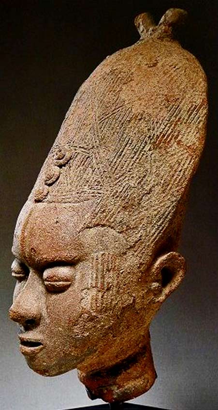 Terracotta-memorial-ghanese-head memorial-head-from-the-akan-people-of-ghana-17th-19th-century-terracotta