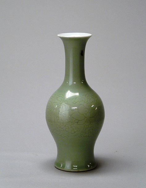 chinese-ming-celadon-vase-473x610 Ming-Celadon-Vase China