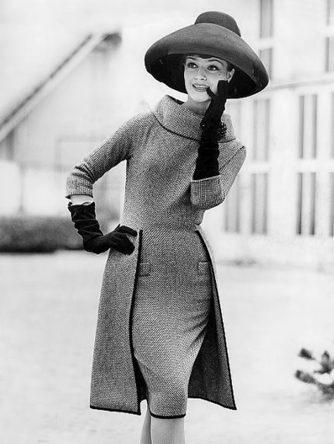 photo-by-Hilla-Korn--Germany Model-in-black-and-white-tweed-dress-with-half-overskirt-by-Staebe-Seger--photo-by-Hilla-Korn--Germany--1960