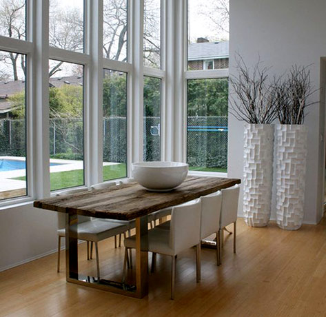 Modern-dining-space-sports-unique-floor-vases-in-white-Ieteke-Ruypers-Volpini Ruypers Volpini white floor vase pair