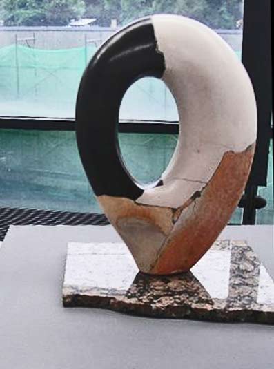 Munemi Yorigami-ceramic-recreation-sculpture munemi-yorigami recreation ovoid sculpture on marble base