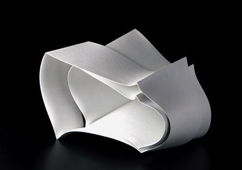 Nagae Shigekazu-forms-in-succession nagae-forms-in-succession - slab built ceramic sculpture by Nagae Shigekazu