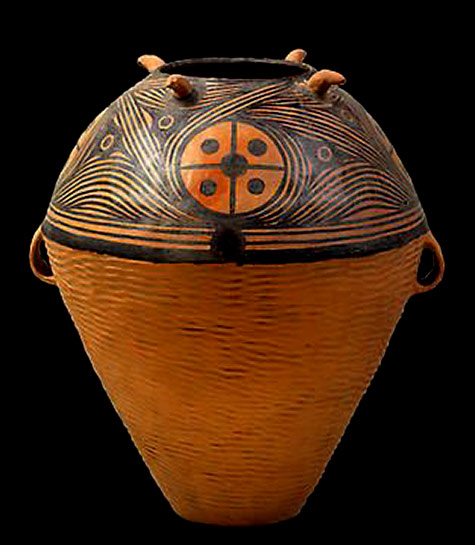 Neolithic-Chinese-Painted-Terracotta-Majiayao-Jar-with-Radiating-Horns,-Gansu-period,-Yangshao-Culture,-circa-3000-BC--terracotta-vase-chinese-ceramics Neolithic Chinese Painted Terracotta Majiayao Jar Yangshao-Culture,-circa-3000 BC