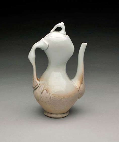 Noel-Bailey-ceramic-teapot Noel-Bailey white gourd like teaspot