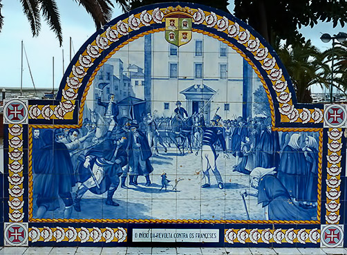 Azulejos-street-Olhao Olhao_-_Azuelos_tile_picture