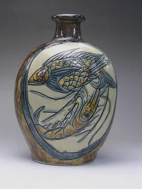473px-630px-bottle-Jiro Kinjo.jpg Fish and shrimp design bottle - Jiro Kinjo