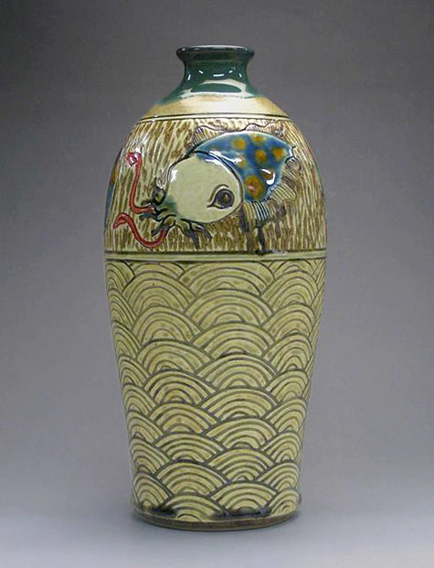 475px-621px-miyagi-ceramic-vessel.jpg Samsung Miyagi Ceramic bottle with fish motif
