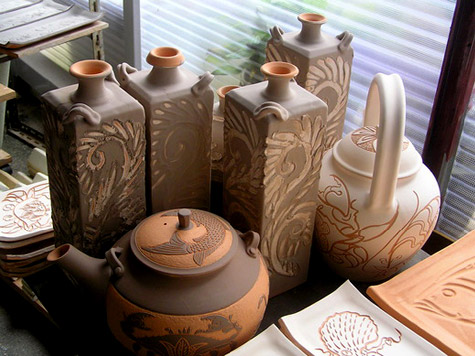 475px-356px-Samsung-Miyagi-vessels.jpg Samsung Miyagi vessels ready for the kiln