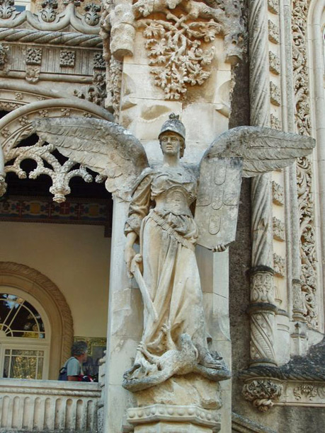 Bussaco-Royal-Palace-sclpture Palácio-Real-do-Buçaco---Mealhada,-Portugal-•••-Bussaco-Royal-Palace---Mealhada,-Portugal