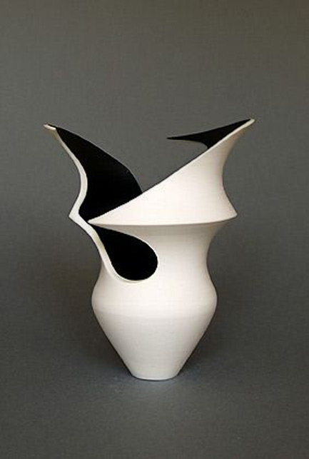 Pam-Dodds-ceramics-UK Pam Dodds sculptural vessel
