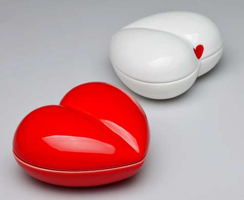 pepa-reverters-secret-love-trinkets-are-a-place-to-keep-secrets-or-something-that-you-love