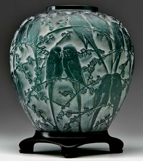 perruches-vase-lalique-464x524 Lalique Perruches vase of teal glass with white patina, c. 1919