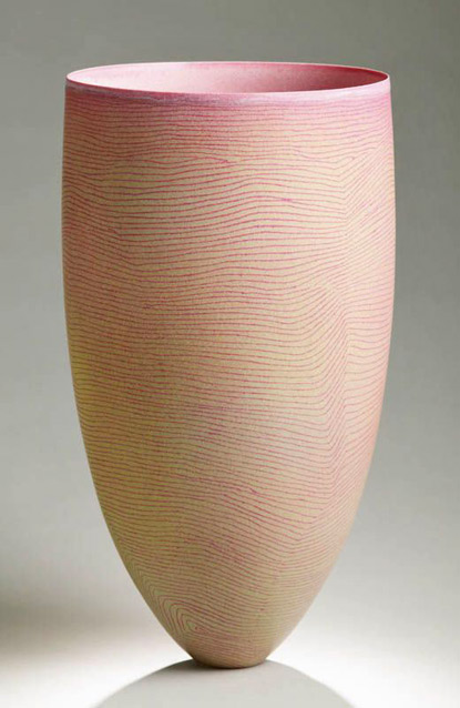 Pippin-Drysdale-pottery Pippin-Drysdale----pastel-tone-vessel