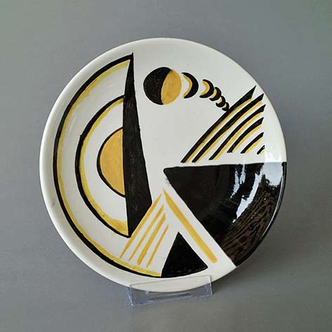 Plate-in-cubist-decoration-Schaffhauser-Keramik-1950's-by-Kaiser Art Deco style plate in cubist decoration Schaffhauser Keramik 1950's by Kaiser