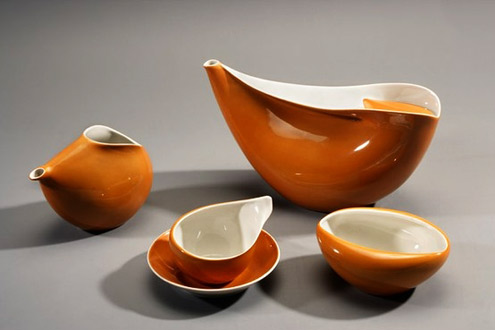 Lubomir-Tomaszewski-coffee-set Porcelain coffee set-in orange and white glaze by-Lubomir-Tomaszewski,-1961-64