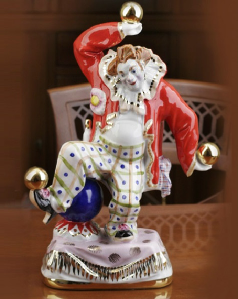 sculptor-sergey-orlov-circus-clown-475x596 Porcelain-figurines-from-the-series-‘Clowns’-by-sculptor-Sergey-Orlov