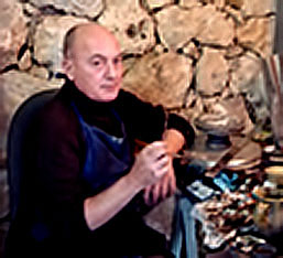 portraits-Jacques-Massard portraits-Jacques-Massard ceramic artist at work hand painting