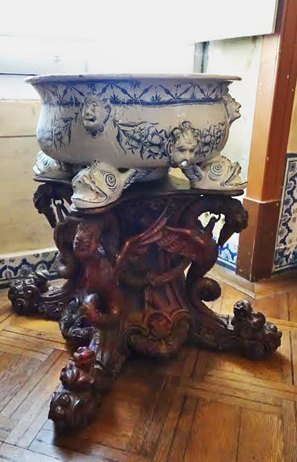 Pena-palace-sintra Portugal-ceramics at Pena Palace wash bowl