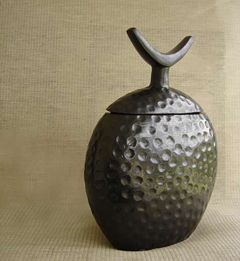 pottery-vessel-muya-ethiopia pottery_furniture-pottery-vessel-muya-ethiopia