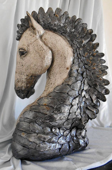 Leslie-Ahrens-horse-bust Raku,-Raven's-Mane,-large-horse-sculpture,-by-Leslie-Ahrens