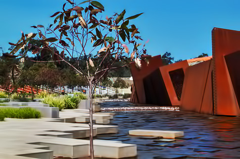 Australia-Gardens-water-course RBGC_Australia_Garden abstract outdoor sculptures