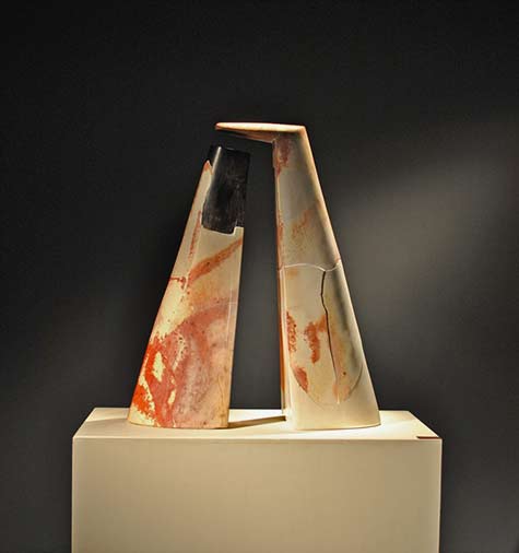 ceramic-art-sculpture-Munemi-Yorigami re-creations - Munemi Yorigami symmetrical sculpture