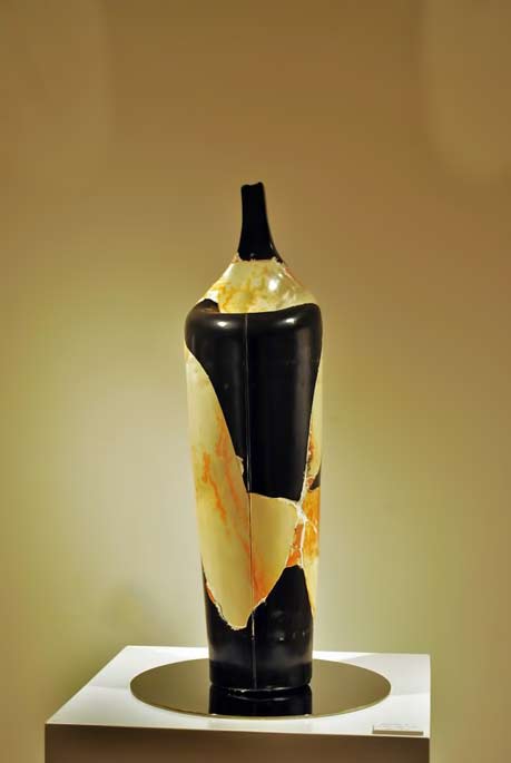 Munemi-Yorigami-ceramic-art-sculpture recreations-ceramic-bottle-munemi-yorigami