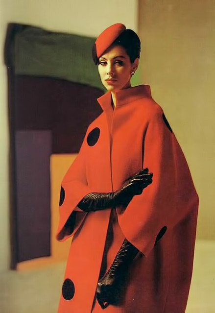 1961-pierre-balmain-439x639 Red-coat-and-beret-by-Pierre-Balmain,-1961