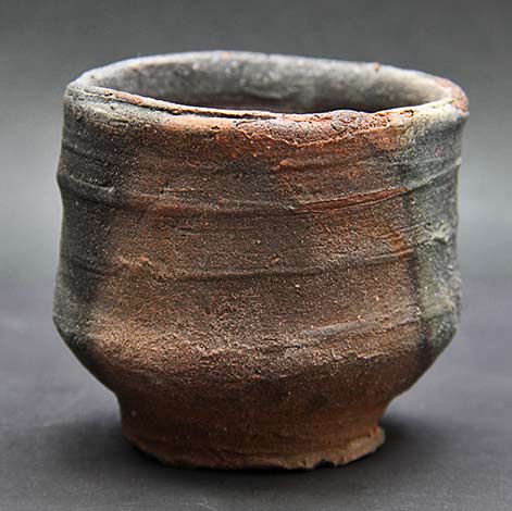 Reiji-Omori-footed-tea-cup Reiji Omori footed tea cup