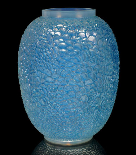 lalique-'ecailles-vase-439x500 René-Lalique-'Écailles'-a-Vase,-design-1932-opalescent-glass,-heightened-with-blue-staining-24.5cm-high,-etched-'R