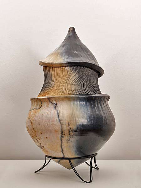 Robyne-LathamRobyne-Latham-is-a-Yamatji-woman-from-Western-Australia,-though-she-has-lived-in-Melbourne-for-the-past-28-years Robyne-LathamRobyne-Latham-ceramic Pod