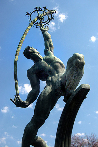 the-rocket-thrower-415x473 Rocket-Thrower-19641-Donald DeLue flickr