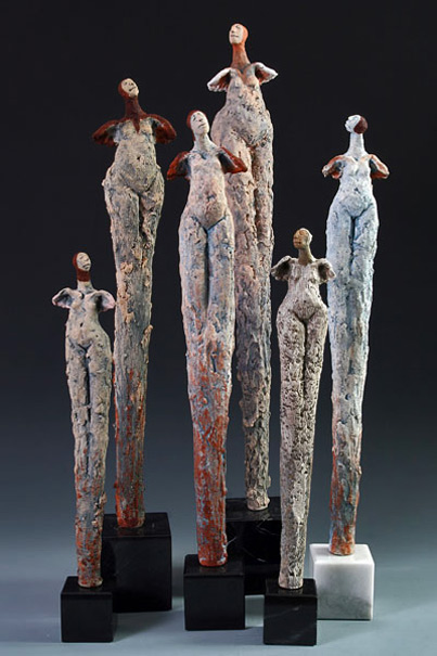 guardian-figure-sculptures-roelna-403x605 roelna-guardians-group3_01