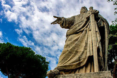 roma-basillica-de-san-pedro-y-paul-eur-131187862