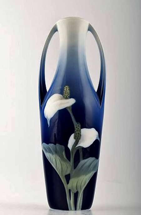 Royal-Copenhagen-Art-Nouveau-Vase Royal-Copenhagen-Art-Nouveau-Vase,-Decorated-with-lily Flower