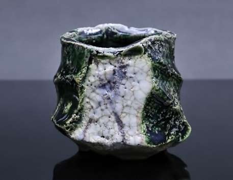Sancha-Oribe-Ho-Hakugaku Sancha-Oribe-Ho-Hakugaku - green and white glaze