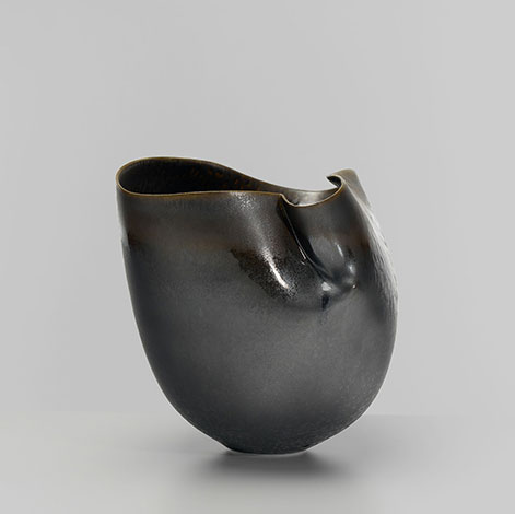 Sara-Flynn-Folded-Vessel,-2020 Sara-Flynn-Folded-Vessel,-2020