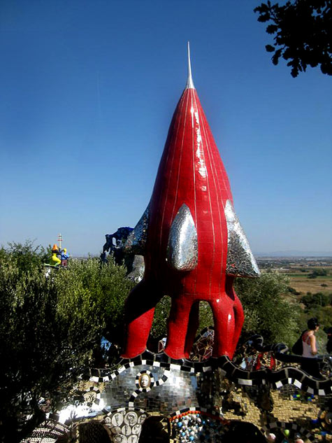 scaled-675x900-Capalbio-Garavicchio_-_Il_Giardino_dei_Tarocchi_Niki_Saint_Phalle_IMG_3932