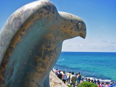 jian-hua-eagle-sculpture sculpture-by-the-sea-2007-young-eagle-by-jian-hua