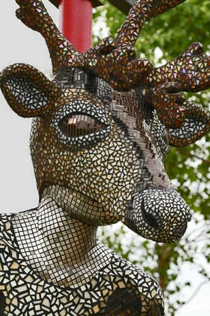 sheila-wyne-mosaic-sculpture-433x650 Sculpture-made-of-broken-pieces-of-glass-tile-and-metallic-covered-porcelain-by-Anchorage-artist-Shelia-Wyne