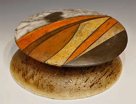 Shamai-Sam-Gibsh-Ceramic-Floating-Disk-Smoked-firing-and-Obvara Shamai-Sam-Gibsh-sculpture of Floating Disk