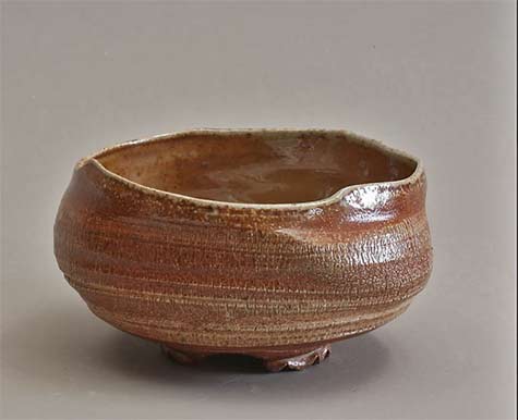Shamai-Sam-Gibsh-Ceramics---Soda---Reduction--Bowl Footed ceramic bowl Shamai San Gibsh