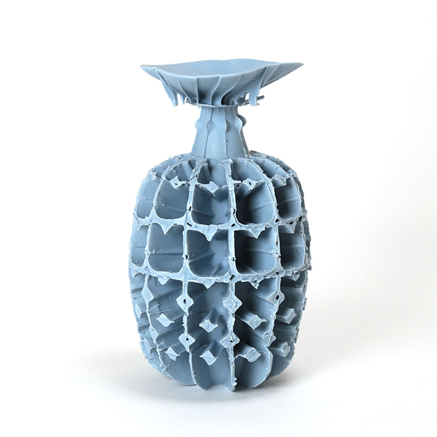 Simon-Zsolt-Jozsef--ceramic-art Simon-Zsolt-Jozsef-ceramic sculpture bottle - light blue
