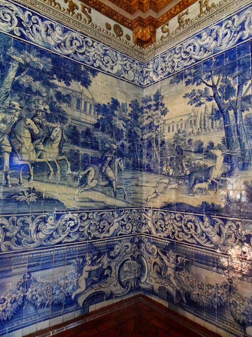 Sintra-Palace-Dining-Room-azulejos Sintra-Palace-Dining-Room-ceramic-walls crumpdillyicious.blogspot