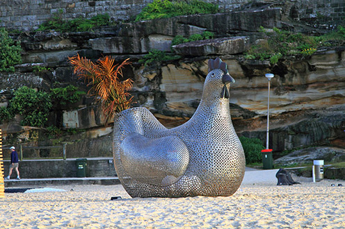 'sitting-hen'-Tae-Geun-Yang 'sitting-hen'- Tae Geun Yang